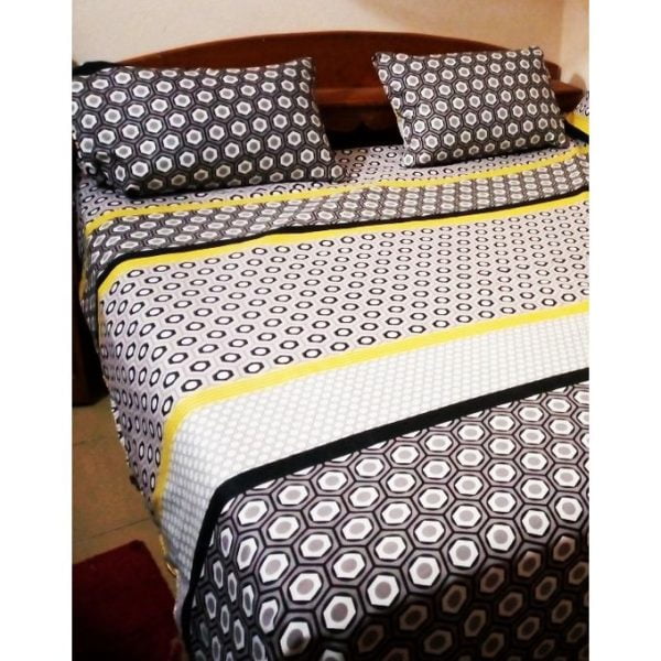 3 Piece King Size Bedsheets Set - Multicolour